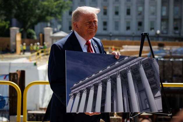 DC: U.S. President Donald Trump Speaks About New East Wing U.S. President Donald Trump speaks to the press about the new East Wing next to the construction site at the White House on May 19, 2026 in Washington, D.C. (Photo by Samuel Corum Pool ABACAPRESS.COM) Washington DC United States  Copyright: xPool ABACAx