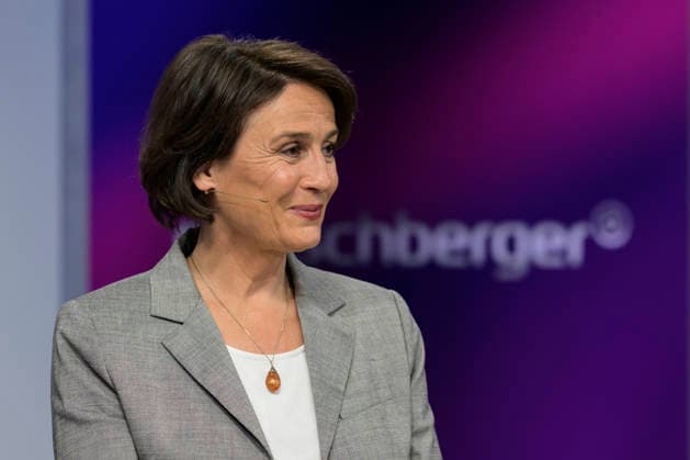 v.l.: Sandra Maischberger, GER, Berlin, Studio, zu Gast bei Maischberger, politische Talkshow, TV, Format, mit Moderatorin Sandra Maischberger, Das Erste, aus Adlershof Am Studio 20, 19. Mai 2026, Copyright: HMBxMedia UwexKoch