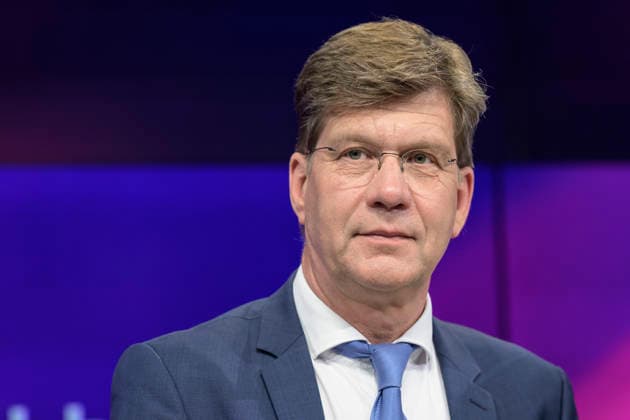 v.l.: Christoph Schwennicke (t-online), GER, Berlin, Studio, zu Gast bei Maischberger, politische Talkshow, TV, Format, mit Moderatorin Sandra Maischberger, Das Erste, aus Adlershof Am Studio 20, 19. Mai 2026, Copyright: HMBxMedia UwexKoch