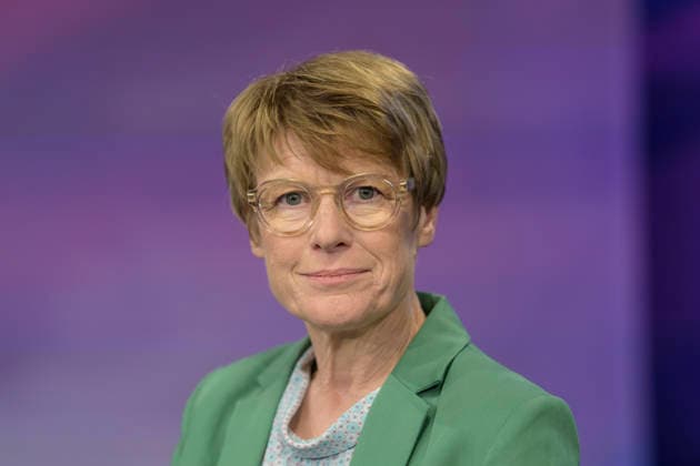 v.l.: Veronika Grimm (Wirtschaftsweise), GER, Berlin, Studio, zu Gast bei Maischberger, politische Talkshow, TV, Format, mit Moderatorin Sandra Maischberger, Das Erste, aus Adlershof Am Studio 20, 19. Mai 2026, Copyright: HMBxMedia UwexKoch