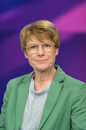 v.l.: Veronika Grimm (Wirtschaftsweise), GER, Berlin, Studio, zu Gast bei Maischberger, politische Talkshow, TV, Format, mit Moderatorin Sandra Maischberger, Das Erste, aus Adlershof Am Studio 20, 19. Mai 2026, Copyright: HMBxMedia UwexKoch