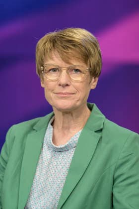 v.l.: Veronika Grimm (Wirtschaftsweise), GER, Berlin, Studio, zu Gast bei Maischberger, politische Talkshow, TV, Format, mit Moderatorin Sandra Maischberger, Das Erste, aus Adlershof Am Studio 20, 19. Mai 2026, Copyright: HMBxMedia UwexKoch
