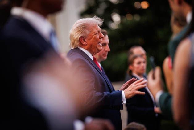 DC: President Donald Trump and First Lady Melania Trump Host Congressional Picnic at White House U.S. President Donald Trump greets guests during the Congressional Picnic on the South Lawn of the White House on May 19, 2026 in Washington, D.C. (Photo by Samuel Corum Pool ABACAPRESS.COM) Washington DC United States  Copyright: xPool ABACAx