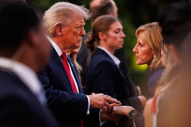 DC: President Donald Trump and First Lady Melania Trump Host Congressional Picnic at White House U.S. President Donald Trump greets guests during the Congressional Picnic on the South Lawn of the White House on May 19, 2026 in Washington, D.C. (Photo by Samuel Corum Pool ABACAPRESS.COM) Washington DC United States  Copyright: xPool ABACAx