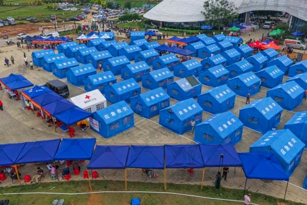 LIUZHOU, CHINA - MAY 19: Tents are set up for quake-affected residents at a resettlement site after a 5.2-magnitude earthquake on May 19, 2026 in Liunan District, Liuzhou City, Guangxi Zhuang Autonomous Region of China. Another 5.2-magnitude earthquake jolted Liunan district, Liuzhou city in South China s Guangxi Zhuang Autonomous Region at 9:44 pm on May 18. This was the second 5.2 magnitude earthquake to hit Liuzhou within one day. Emergency, fire, and police authorities rushed to the scene immediately after the quake to carry out rescue operations.  Copyright: xVCGx 111642759968