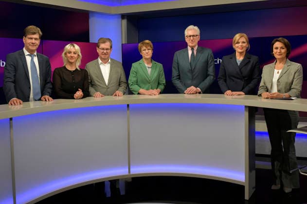 Christoph Schwennicke, Victoria Reichelt, Ralf Stegner, Veronika Grimm, Theo Koll, Julia Klöckner und Sandra Maischberger in der ARD-Talkshow maischberger im Studio Berlin Adlershof. Berlin, 20.05.2026