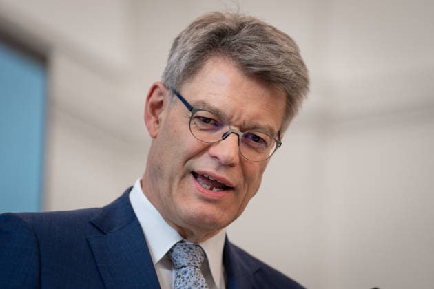 Statement zur Reform der Fahrschulausbildung Patrick Schnieder, Bundesminister fuer Verkehr im Portrait bei der Pressekonferenz zum Thema Statement zur Reform der Fahrschulausbildung im Anschluss an die Zustimmung durch das Bundeskabinett, Berlin , 20.05.2026 Berlin Berlin Deutschland