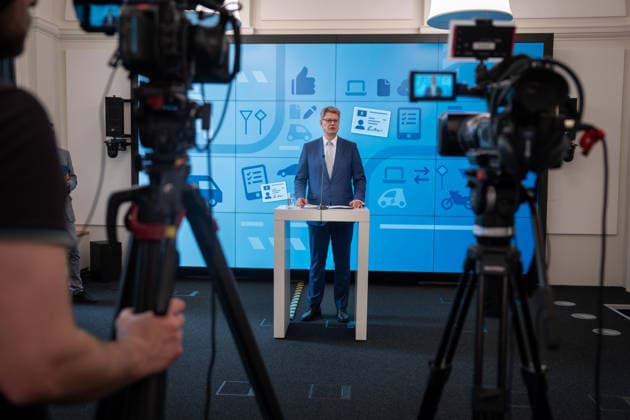 Statement zur Reform der Fahrschulausbildung Patrick Schnieder, Bundesminister fuer Verkehr bei der Pressekonferenz zum Thema Statement zur Reform der Fahrschulausbildung im Anschluss an die Zustimmung durch das Bundeskabinett, Berlin , 20.05.2026 Berlin Berlin Deutschland
