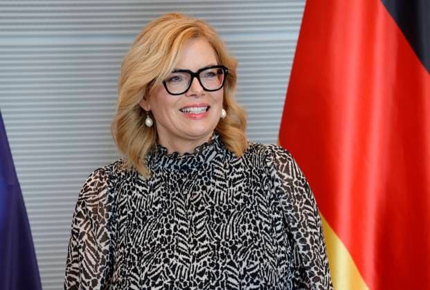 Bundestagspräsidentin Julia Klöckner, Deutschland, Berlin, Reichstag, Bundestagspräsidentin Julia Klöckner empfängt den Außenminister der Vereinigten Arabischen Emirate, Scheich Abdullah bin Zayed Al Nahyan, zu einem Gespräch.