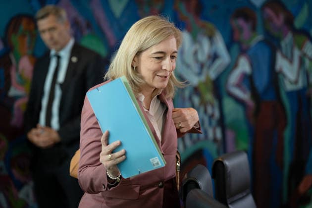 Kabinettsitzung, Bundesregierung, Auftakt Auftakt, Kabinettsitzung, Bundesregierung, Nina Warken, Bundesgesundheitsministerin Berlin Berlin GER