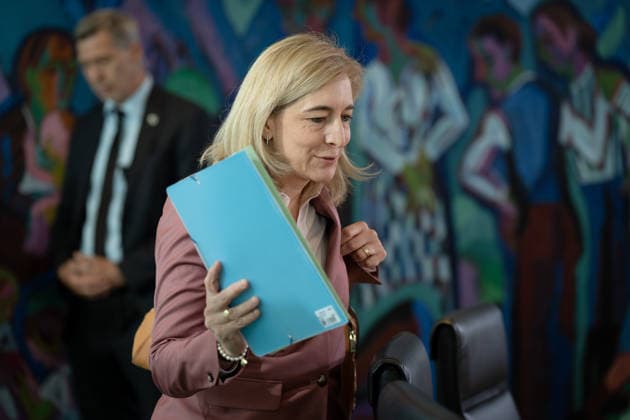 Kabinettsitzung, Bundesregierung, Auftakt Auftakt, Kabinettsitzung, Bundesregierung, Nina Warken, Bundesgesundheitsministerin Berlin Berlin GER