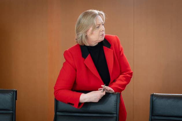 Kabinettsitzung, Bundesregierung, Auftakt Auftakt, Kabinettsitzung, Bundesregierung, Bärbel Bas, Bundesministerin, Arbeit, Soziales Berlin Berlin GER