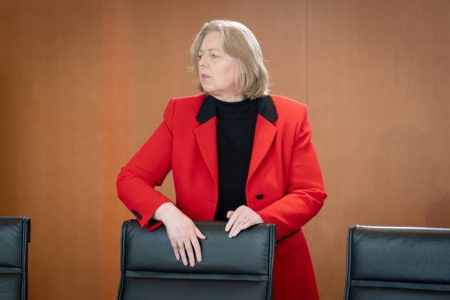 Kabinettsitzung, Bundesregierung, Auftakt Auftakt, Kabinettsitzung, Bundesregierung, Bärbel Bas, Bundesministerin, Arbeit, Soziales Berlin Berlin GER