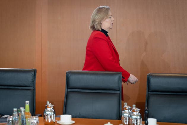 Kabinettsitzung, Bundesregierung, Auftakt Auftakt, Kabinettsitzung, Bundesregierung, Bärbel Bas, Bundesministerin, Arbeit, Soziales Berlin Berlin GER