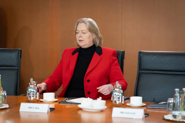 Kabinettsitzung, Bundesregierung, Auftakt Auftakt, Kabinettsitzung, Bundesregierung, Bärbel Bas, Bundesministerin, Arbeit, Soziales Berlin Berlin GER