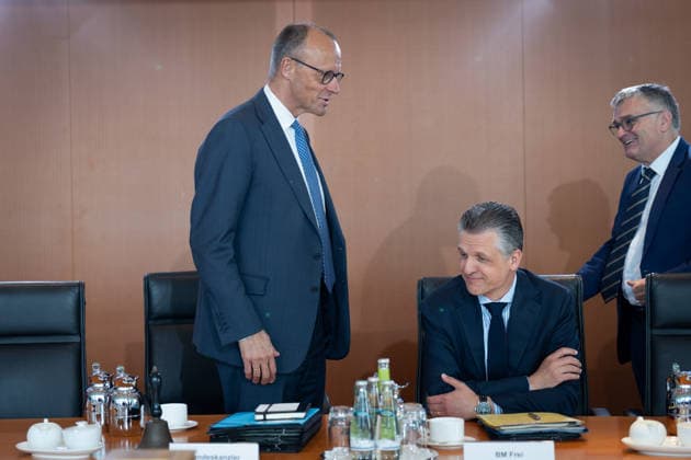 Kabinettsitzung, Bundesregierung, Auftakt Auftakt, Kabinettsitzung, Bundesregierung, Bundeskanzler, Friedrich Merz, Kanzleramtsminister, Thorsten Frei, Stefan Kornelius, Regierungssprecher Berlin Berlin GER