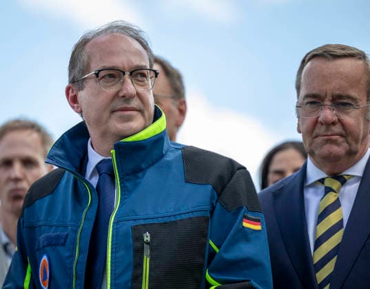 Bundesinnenminister Alexander Dobrindt stellt Pakt fuer den Bevoelkerungsschutz vor und uebergibt 13 Einsatzfahrzeuge fuer den Zivilschutz am Washingtonplatz in Berlin, 20.05.2026. Berlin Deutschland Copyright: xYonaxElsnerx