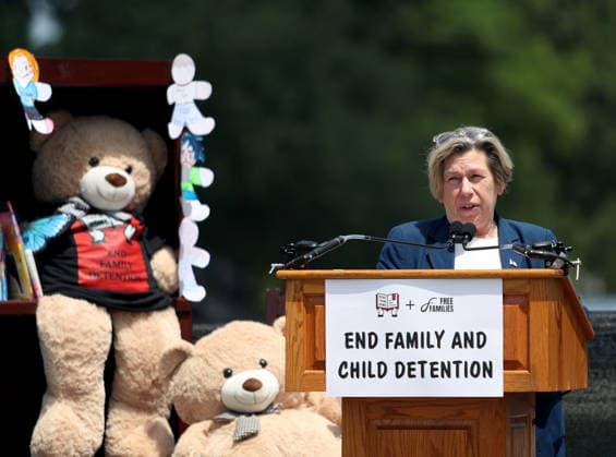 May 20, 2026, Washington, District Of Columbia, USA: President of the American Federation of Teachers Randi Weingarten speaks during a Vigil outside the US Capitol calling for an end to child and family detention by ICE, hosted by the Read Them Home Initiative and Free Families Coalition, near the US Capitol in Washington, DC, USA, on May 20, 2026. The vigil featured 620 teddy bears and stuffed animals to represent the over 6,200 children arrested by ICE and denied a childhood since the start of the Trump Administration. Washington USA - ZUMAs337 20260520_znp_s337_011 Copyright: xGentxShkullakux
