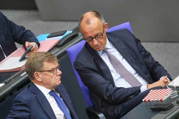 Berlin, Deutschland, 21.05.2026: Deutscher Bundestag: 80. Bundestagssitzung: Bundesminister des Auswärtigen Johann Wadephul (CDU) und Bundeskanzler Friedrich Merz (CDU) Copyright: xdtsxNachrichtenagenturx dts_119690