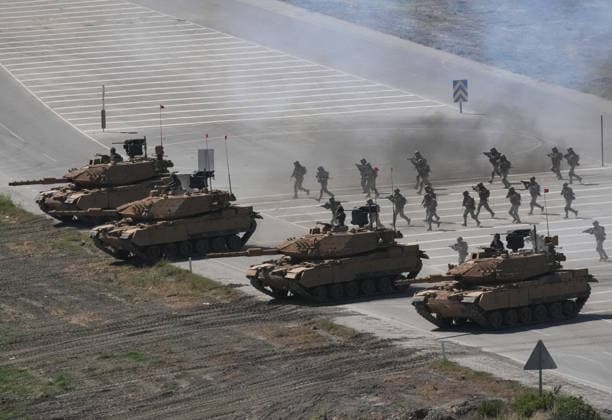 Turkish Armed Forces hosts massive EFES-2026 combined joint military exercise IZMIR, TURKIYE - MAY 21: A view of the daytime activities as part of the Distinguished Observer Day of the EFES-2026 Exercise, one of the largest combined joint exercises of the Turkish Armed Forces (TSK) in Izmir, Turkiye, on May 21, 2026. Over 10,000 personnel from 50 countries participate in the EFES-2026 Exercise, which aims to develop the military capabilities of joint headquarters and units formed with participant country elements and to maintain combat readiness to cover all assigned tasks. Mahmut Serdar Alakus Anadolu Izmir Turkey. Editorial use only. Please get in touch for any other usage.  Copyright: x2026xAnadoluxMahmutxSerdarxAlakusx