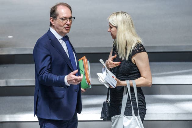 Bundestag Alexander Dobrindt (CSU), Bundesinnenminister im Deutschen Bundestag am 21.05.26 in Berlin. Berlin Berlin Deutschland Bundestag