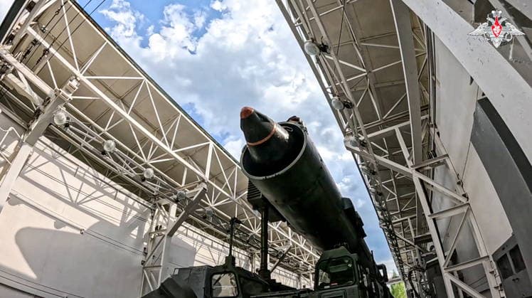 MAY 21, 2026: A RS-24 Yars missile system crew takes part in a nuclear exercise held by the Russian and Belarusian Armed Forces. Video grab. Best quality available  - ZUMAt113 20260521_zaa_t113_182 Copyright: xRussianxDefencexMinistryx