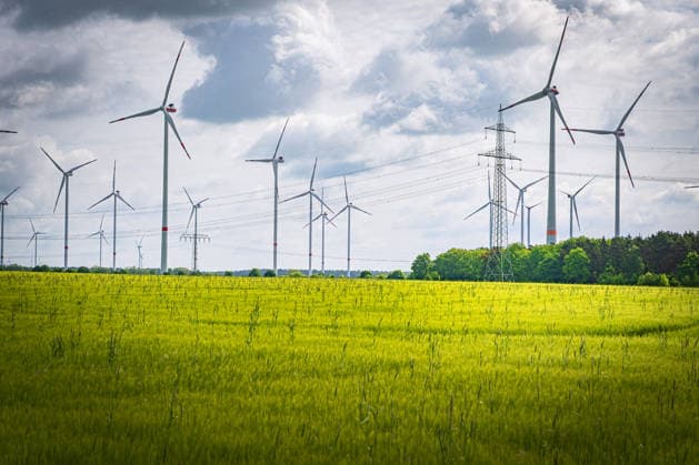 News Bilder des Tages Brandenburg, Landkreis Barnim; Windräder Windpark Erneuerbare Energie Landwirtschaft im Kreis Bernau - 21.05.2026 Brandenburg