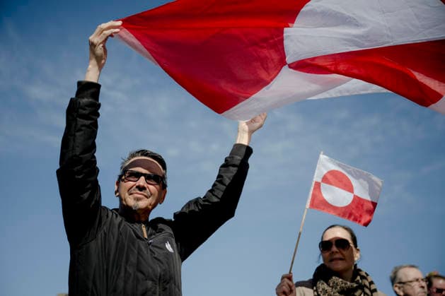 News Bilder des Tages DENMARK GREENLAND Demonstration in Nuuk against the new American consulate Demonstration against the new American consulate in Nuuk, Greenland, Thursday, May 21, 2026. The demonstration starts at Inatsisartut and moves towards the USA s new consulate. The new American consulate is inaugurated on Thursday. (Photo: Oscar Scott Carl Scanpix 2026) , Nuuk Denmark Greenland Copyright: OscarxScottxCarl OscarxScottxCarlx spdk20260521-203632-L