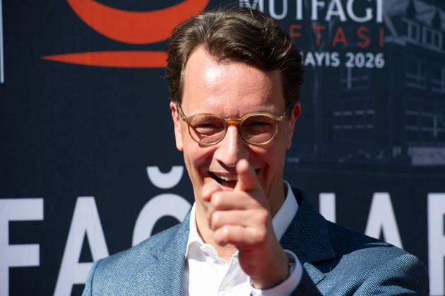 News Bilder des Tages Hendrik WUEST, Wüst, CDU, Ministerpraesident des Landes Nordrhein-Westfalen, Portraet, Portrait, Porträt, Einzelbild, angeschnittenes Einzelmotiv, Unter dem Motto Tuerkisch kochen mit Profis und Promis startet das tuerkische Generalkonsulat die Aktionswoche der tuerkischen Kueche, um tuerkische Esskultur vorzustellen, am 22.05.2026 in Bergisch Gladbach Deutschland.