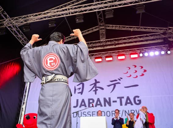 Japan-Tag 2026 in Düsseldorf, einzigartiges Kulturfest in der Landeshauptstadt von NRW Düsseldorf Burgplatz NRW Deutschland