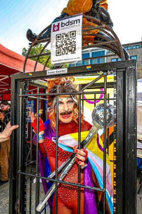 CSD Hannover 2026 - Motto: Wir schreiben Zukunft: Gleichberechtigt. Selbstbestimmt. Queer. Teilnehmende des CSD Hannover 2026 Hannover Opernplatz Niedersachsen, Region Hannover Germany
