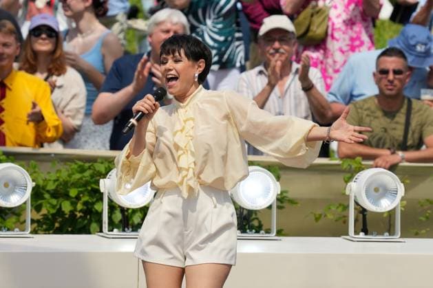 ZDF-Fernsehgarten 2026. Francine Jordi im ZDF Fernsehgarten - Koch-Battle am 24.05.2026 in Mainz. Mainz ZDF Fernsehgarten Rheinland-Pfalz