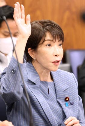 May 26, 2026, Tokyo, Japan - Japanese Prime Minister Sanae Takaichi raises her hand to answer a question at Upper House s cabinet committee session in Tokyo for the bill to establish a national intelligence agency on Tuesday, May 26, 2026. (photo by Yoshio Tsunoda AFLO)  aflo_332026695