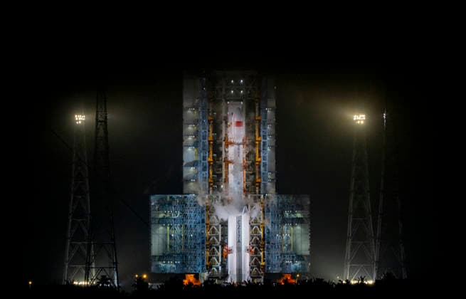 WENCHANG, CHINA - MAY 27: A Long March-7A carrier rocket carrying satellite is ready to blast off from Wenchang Spacecraft Launch Site on May 27, 2026 in Wenchang, Hainan Province of China. Launched at 00:16 (Beijing Time) aboard a Long March-7A carrier rocket, the satellite has successfully entered its planned orbit. The launch marks the 645th mission of the Long March series carrier rockets.  Copyright: xVCGx 111644298961