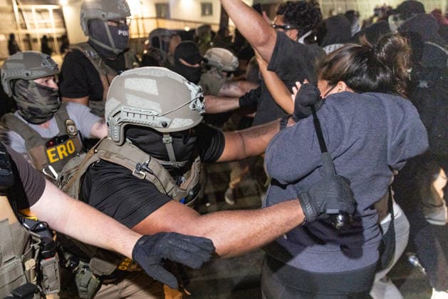 Federal immigration officers clash with protesters in New Jersey NEW YORK, UNITED STATES - MAY 26: Federal immigration officers clash with protesters outside Delaney Hall in Newark, New Jersey, U.S., May 26, 2026. Mostafa Bassim Anadolu New Jersey United States. Editorial use only. Please get in touch for any other usage.  Copyright: x2026xAnadoluxMostafaxBassimx