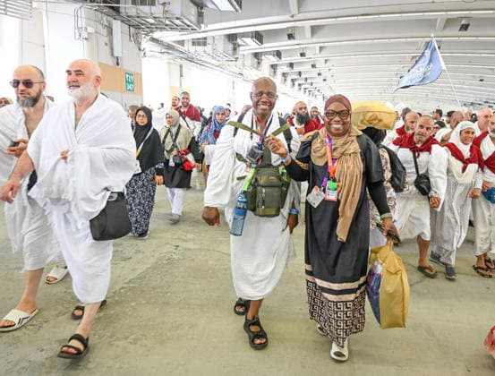 Muslim pilgrims perform stoning ritual during Hajj pilgrimage in Mina Muslim pilgrims make their way to cast their stones at a pillar symbolising Satan, during the annual hajj pilgrimage in Mina, Saudi Arabia, May 27, 2026. Photo by SPA Saudi Pess Agency APA Images Mecca Mecca Saudi Arabia 270526_Saudi_Arabia_SPA_3_00(5) Copyright: xSPAxSaudixPessxAgencyxSaudixPressxAgencyx xapaimagesx
