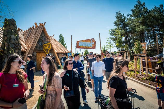Eröffnung des neuen Themenbereichs Idefix Abenteuerland im Freizeitpark Belantis bei Leipzig. Der familienorientierte Erlebnisbereich rund um die bekannten Asterix-Figuren ist Teil der geplanten Weiterentwicklung des Parks zum zukünftigen Asterix-Park Deutschland. Eröffnung Idefix Abenteuerland