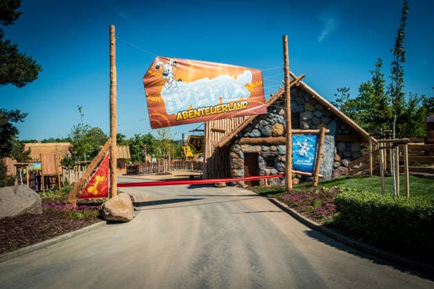 Eröffnung des neuen Themenbereichs Idefix Abenteuerland im Freizeitpark Belantis bei Leipzig. Der familienorientierte Erlebnisbereich rund um die bekannten Asterix-Figuren ist Teil der geplanten Weiterentwicklung des Parks zum zukünftigen Asterix-Park Deutschland. Eröffnung Idefix Abenteuerland