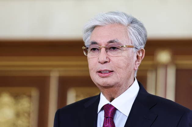 KAZAKHSTAN, ASTANA - MAY 27, 2026: Kazakhstan s President Kassym-Jomart Tokayev is seen during a ceremony marking Russian President Putin s arrival at Nursultan Nazarbayev International Airport. The Russian president arrived in Kazakhstan on a state visit Astana Kazakhstan  - ZUMAt113 20260527_zaa_t113_537 Copyright: xAlexanderxKazakovx