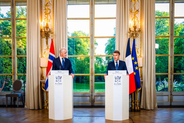 News Bilder des Tages #2 Store moter Frankrikes president Emmanuel Macron i Paris. Paris, Frankrike 20260527. Statsminister Jonas Gahr Store moter Frankrikes president Emmanuel Macron i ElysÃ e-palasset i Paris onsdag kveld. Norge inngar et atomvapensamarbeid med Frankrike og Store omtaler samarbeidet som historisk. Foto: Ole Berg-Rusten NTB Paris Frankrike V8SIlvIhGRA EDITORIAL USE ONLY Ref:_POLV8SIlvIhGRA.jpg Copyright: xOlexBerg-Rustenx xNTBx
