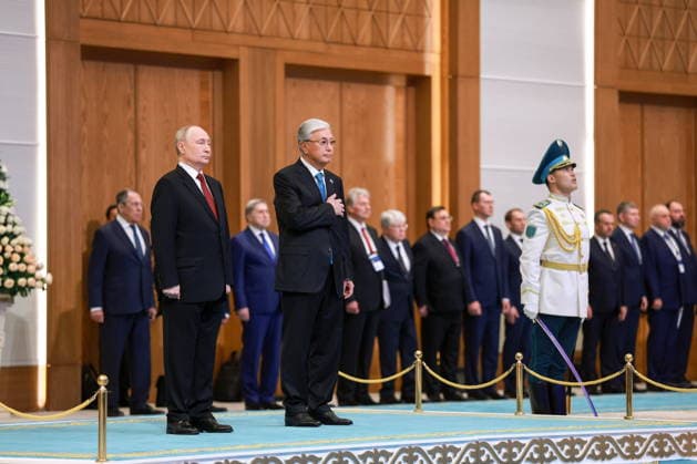 KAZAKHSTAN, ASTANA - MAY 28, 2026: Russia s President Vladimir Putin and Kazakhstan s President Kassym-Jomart Tokayev (L-R front) pose during a welcome ceremony at the Independence Palace Astana Kazakhstan  - ZUMAt113 20260528_zaa_t113_023 Copyright: xAlexanderxShcherbakx