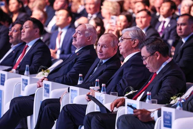 KAZAKHSTAN, ASTANA - MAY 28, 2026: Kazakhstan s President Kassym-Jomart Tokayev, Russia s President Vladimir Putin and Belarus President Alexander Lukashenko (R-L center) attend a plenary session of the 5th Eurasian Economic Forum Astana Kazakhstan  - ZUMAt113 20260528_zaa_t113_544 Copyright: xAlexanderxKazakovx