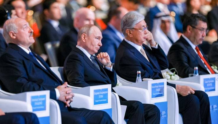 Kazakhstan Eurasian Economic Forum 9175476 28.05.2026 Belarusian President Alexander Lukashenko, Russian President Vladimir Putin, Kazakh President Kassym-Jomart Tokayev and Kyrgyz President Sadyr Japarov attend a plenary session of the 5th Eurasian Economic Forum (EEF) at the Astana Congress Centre in Astana, Kazakhstan. Alexander Shcherbak Sputnik Astana Kazakhstan  Copyright: xAlexanderxShcherbakx