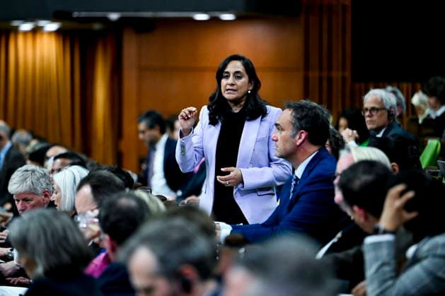 May 28, 2026, Ottawa, On, Canada: Minister of Foreign Affairs Anita Anand rises during Question Period in the House of Commons on Parliament Hill in Ottawa, on Thursday, May 28, 2026. Ottawa Canada  - ZUMAc35_ 20260528_zaf_c35_078 Copyright: xSpencerxColbyx