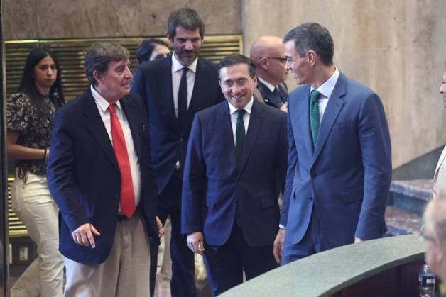 Sánchez presents the National Plan of Cultural Action Abroad I D The director of the Cervantes Institute, Luis García Montero, the Minister of Culture, Ernest Urtasun, the Minister of Foreign Affairs, European Union and Cooperation, José Manuel Albares, and the President of the Government, Pedro Sánchez, during the presentation of the National Plan of Cultural Action Abroad, at the Cervantes Institute, on May 29, 2026, in Madrid Spain This plan aims to promote the internationalization of Spanish culture and heritage through three basic axes the defense of cultural rights and access to culture as a global public good the development of Spanish cultural diplomacy as a tool for peace, and the promotion of our cultural and creative industries  Copyright: xEduardoxParrax 7558370