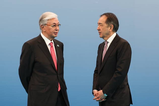 KAZAKHSTAN, ASTANA - MAY 29, 2026: Kazakhstan™s President Kassym-Jomart Tokayev (L) and Chairman of the Board of the Eurasian Economic Commission Bakhytjan Sagintayev are seen during a photo ceremony as part of a narrow-format meeting of the Supreme Eurasian Economic Council Astana Kazakhstan  - ZUMAt113 20260529_zaa_t113_120 Copyright: xAlexanderxKazakovx