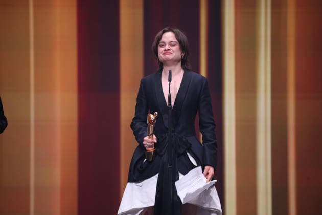 DEUTSCHER FILMPREIS 2026 - SHOW Gewinnerin Lena Urzendowsky BESTE WEIBLICHE NEBENROLLE bei der Verleihung DEUTSCHER FILMPREIS 2026 in Berlin Copyright: xEventpressxFuhrx