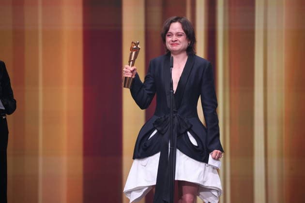DEUTSCHER FILMPREIS 2026 - SHOW Gewinnerin Lena Urzendowsky BESTE WEIBLICHE NEBENROLLE bei der Verleihung DEUTSCHER FILMPREIS 2026 in Berlin Copyright: xEventpressxFuhrx