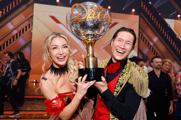 Sängerin Anna-Carina Woitschack und Tänzer Evgeny Vinokurov siegen im Finale der 19. Staffel der RTL-Tanzshow Lets Dance im Coloneum und sind Dancing Star 2026. Köln, 29.05.2026 NRW Deutschland Copyright: xChristophxHardtx