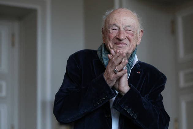 News item 05-30-2026 Sociologist Edgar Morin dies at 104 Paris Mayor receives the sociologist and philosopher, Edgar Morin for his hundred years the town hall, in Paris, France, on July 9, 2021 Stéphane Lemouton Bestimage Paris Mayor receives the sociologist and philosopher, Edgar Morin for his hundred years the town hall, in Paris, France, on July 9, 2021 Paris France Copyright: xStephanexLemoutonx xBestimagexStephanexLemoutonx xBestimagex